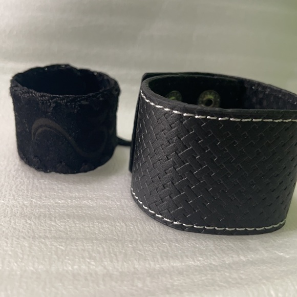 4 leather bracelets - Picture 10 of 10